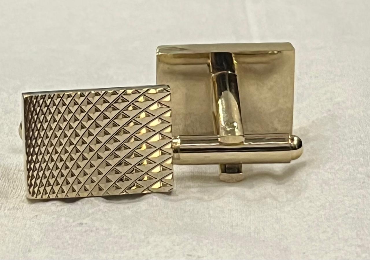 CUFF LINKS