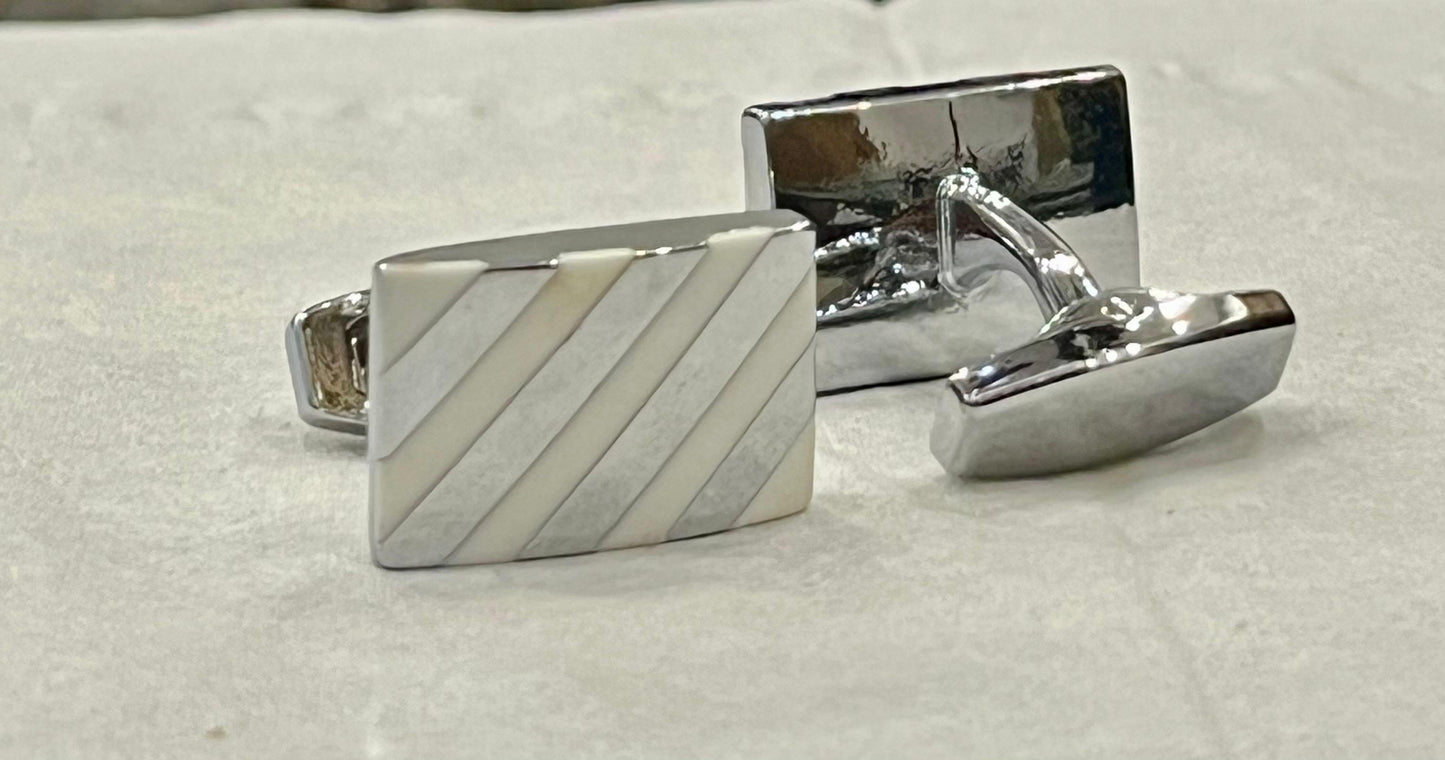 CUFFLINKS